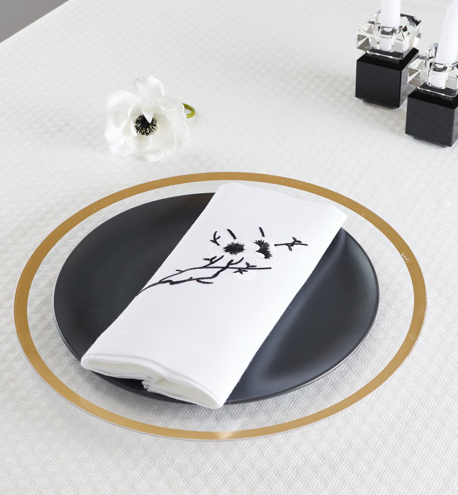 Black &amp; White Floral Branch Napkins (set of 12)